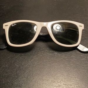 White Rayban wayfarers
